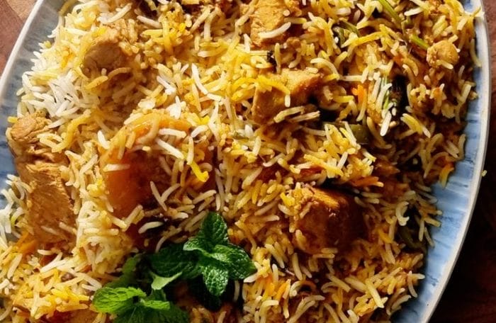 Tava Sukka Chicken Biryani (boneless)