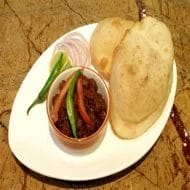 Aloo Bhatura